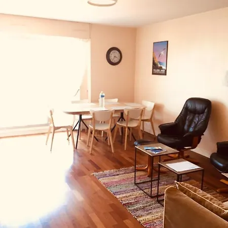 Coeur Grand 3 Pieces Avec Parking *