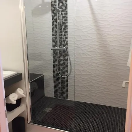 Coeur Grand 3 Pieces Avec Parking *