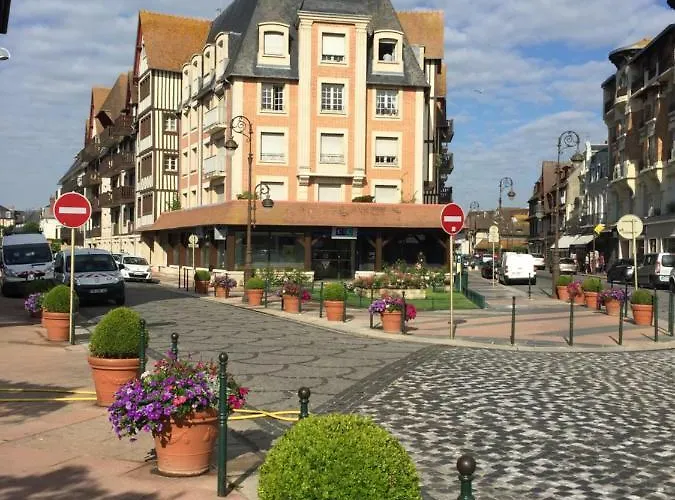 Coeur Grand 3 Pieces Avec Parking דירה *