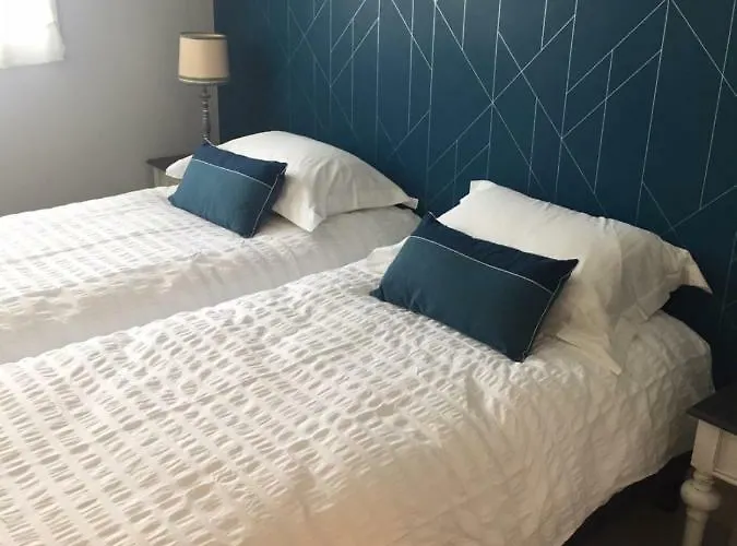 Coeur Grand 3 Pieces Avec Parking דירה