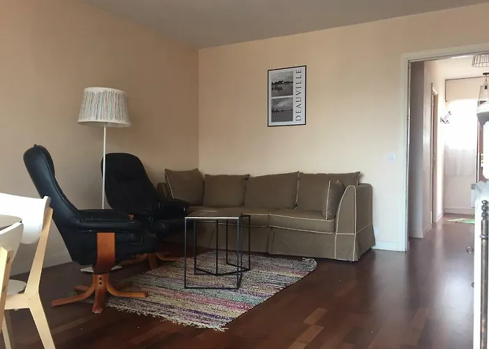 Coeur Grand 3 Pieces Avec Parking דירה